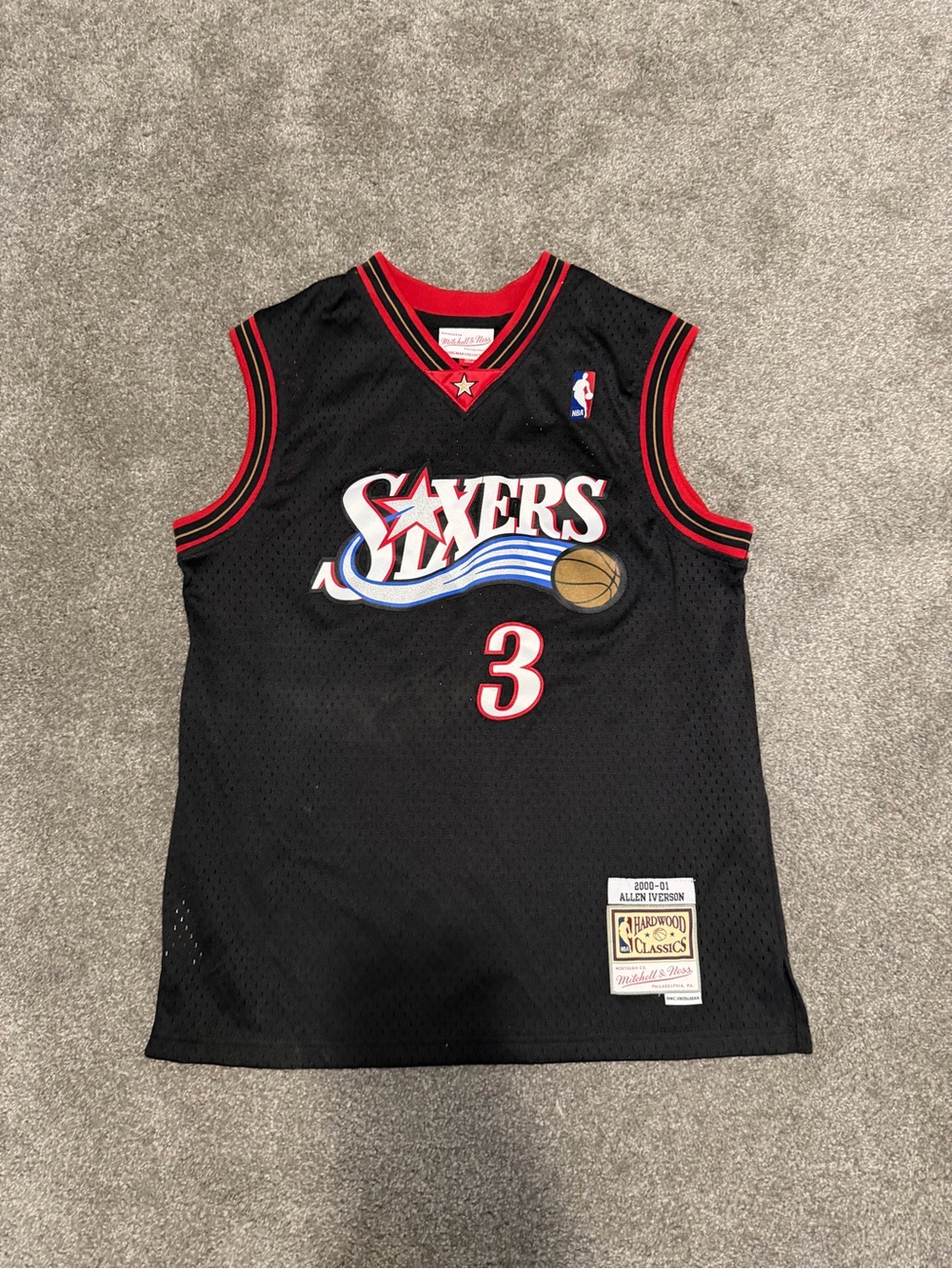 Mitchell & Ness 2000-01 Allen Iverson Philadelphia 76ers Jersey Size L